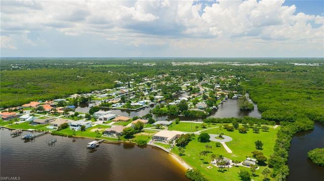 1729 Club house RD, North Fort Myers, FL 33917