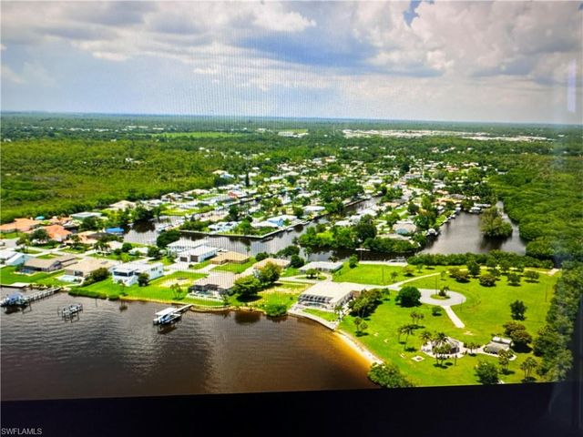 1729 Club house RD, North Fort Myers, FL 33917