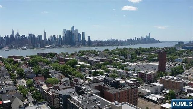 201 45th Street D4, Union City, NJ 07087