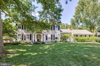 15 CORRAL DR, Hamilton, NJ 08620