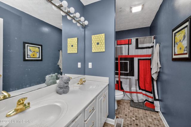 1039 River Bend Rd, Frankfort, KY 40601