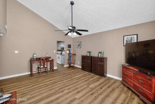 1039 River Bend Rd, Frankfort, KY 40601