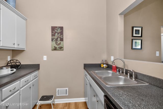 1039 River Bend Rd, Frankfort, KY 40601