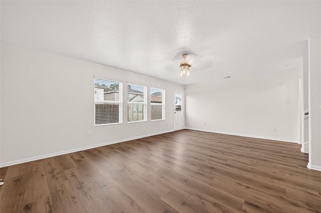 16763 N Gull Drive, Conroe, TX 77385