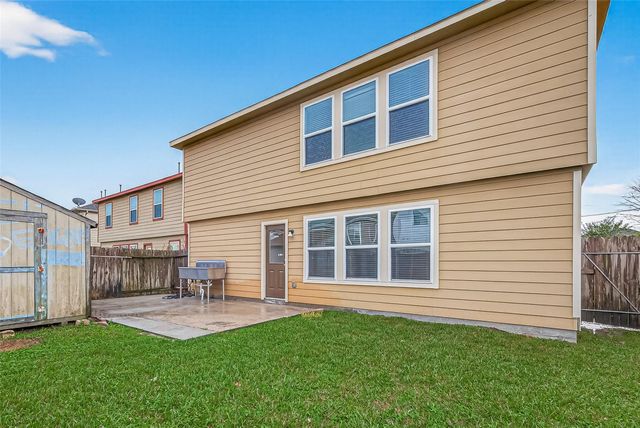 16763 N Gull Drive, Conroe, TX 77385