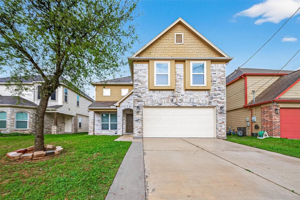16763 N Gull Drive, Conroe, TX 77385