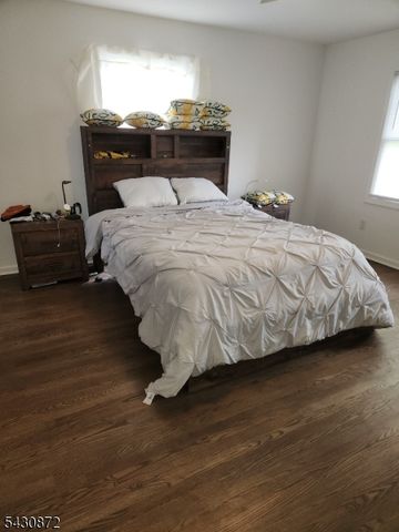 132 Eppirt St, East Orange City, NJ 07018