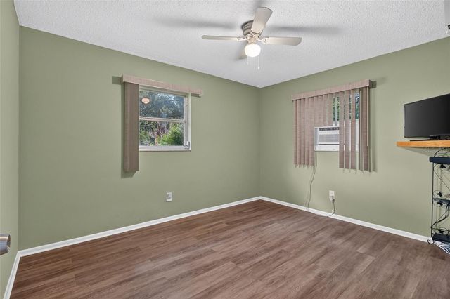 1150 1ST AVENUE NW, Largo, FL 33770