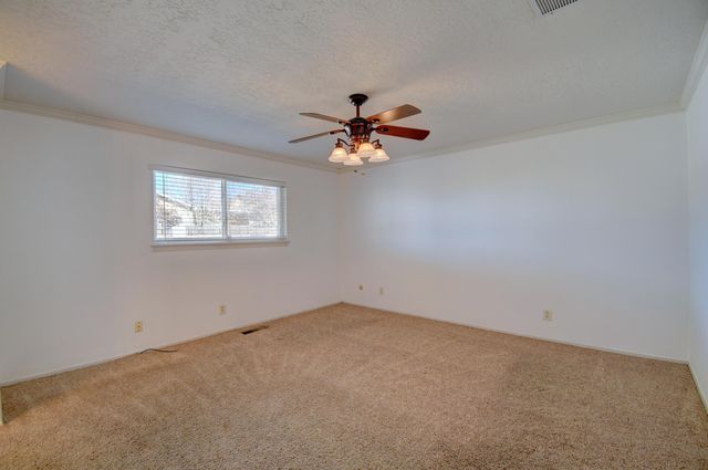 10401 Karen Avenue NE, Albuquerque, NM 87111