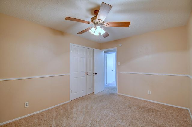 10401 Karen Avenue NE, Albuquerque, NM 87111