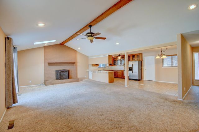 10401 Karen Avenue NE, Albuquerque, NM 87111