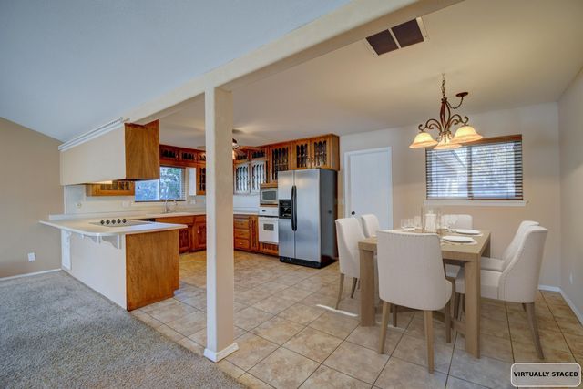 10401 Karen Avenue NE, Albuquerque, NM 87111