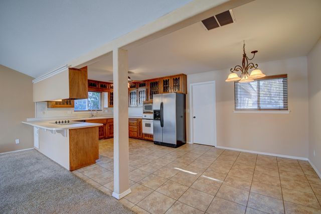 10401 Karen Avenue NE, Albuquerque, NM 87111