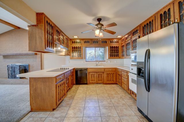 10401 Karen Avenue NE, Albuquerque, NM 87111