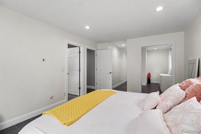 2373 Rutherford Road, Bloomfield Hills, MI 48302