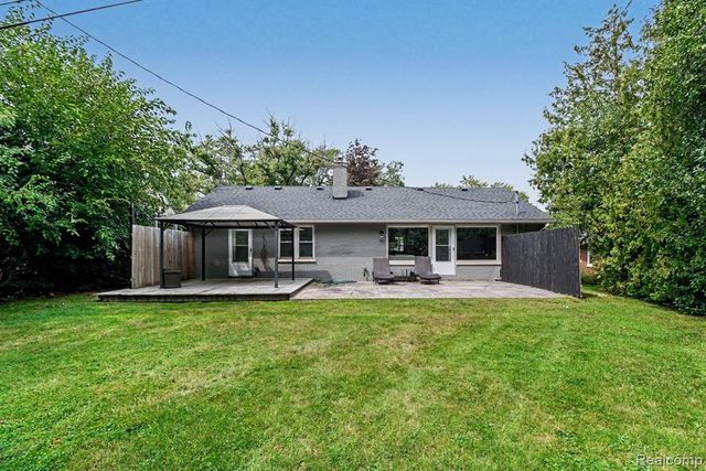 2373 Rutherford Road, Bloomfield Hills, MI 48302
