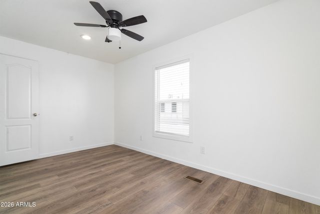 8601 N 71st Avenue 119, Glendale, AZ 85301