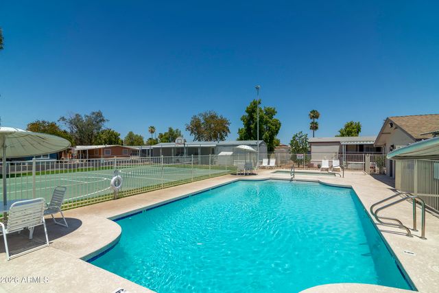 8601 N 71st Avenue 119, Glendale, AZ 85301