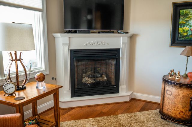 1028 Siesta Key CT, Moneta, VA 24121