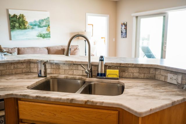 1028 Siesta Key CT, Moneta, VA 24121