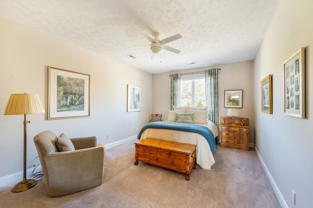 1028 Siesta Key CT, Moneta, VA 24121