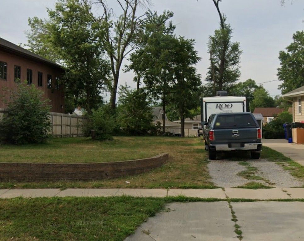 143 40th Street NE, Cedar Rapids, IA 52402