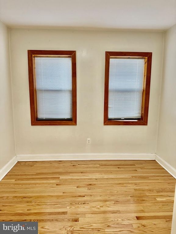 2201 15TH ST NW #101, Washington, DC 20009