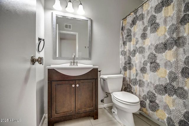 1612 E GAYLON Drive, Tempe, AZ 85282