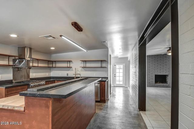 1612 E GAYLON Drive, Tempe, AZ 85282