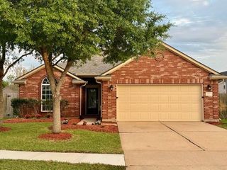 1603 Brighton Brook Lane, Pearland, TX 77581