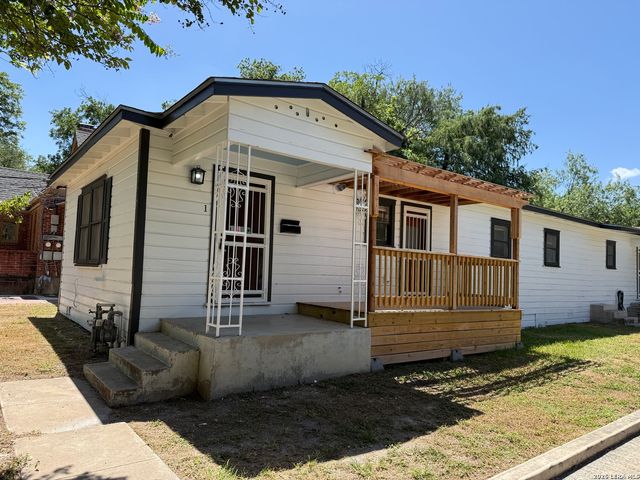 142 Vassar Ln Apt 2, San Antonio, TX 78212