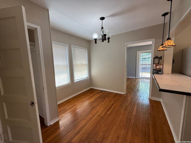 142 Vassar Ln Apt 2, San Antonio, TX 78212