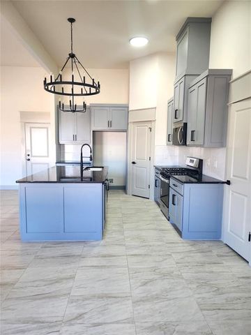 11617 NW 103rd Street, Yukon, OK 73099