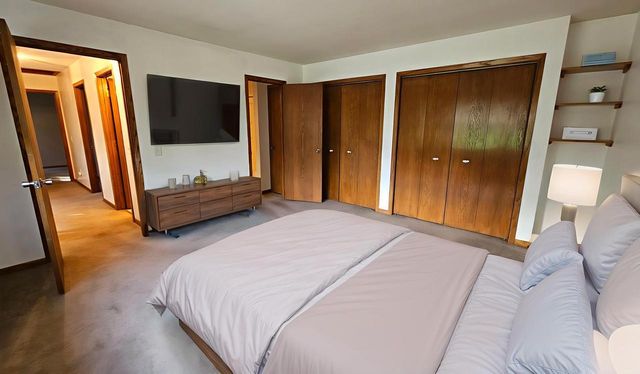 400 Old Indian Trail, Deforest, WI 53532