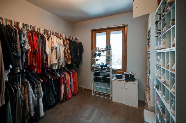 400 Old Indian Trail, Deforest, WI 53532