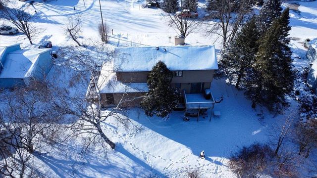 400 Old Indian Trail, Deforest, WI 53532