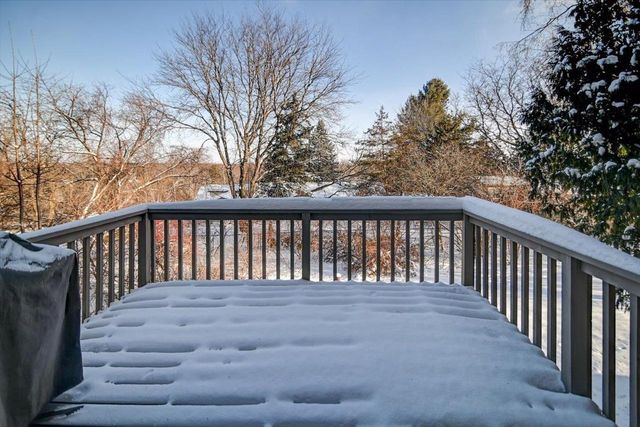 400 Old Indian Trail, Deforest, WI 53532