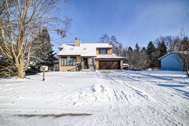 400 Old Indian Trail, Deforest, WI 53532