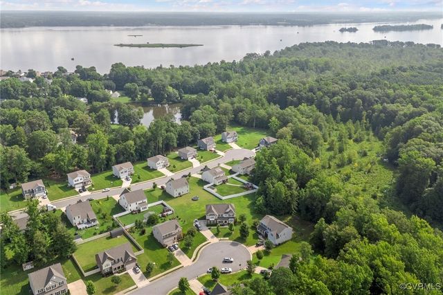 10485 Eagle Ct, Prince George, VA 23860