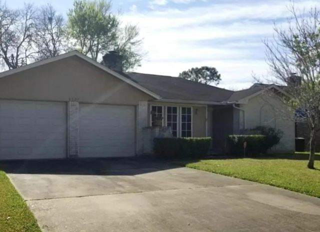 4327 Townes Forest Road, Friendswood, TX 77546