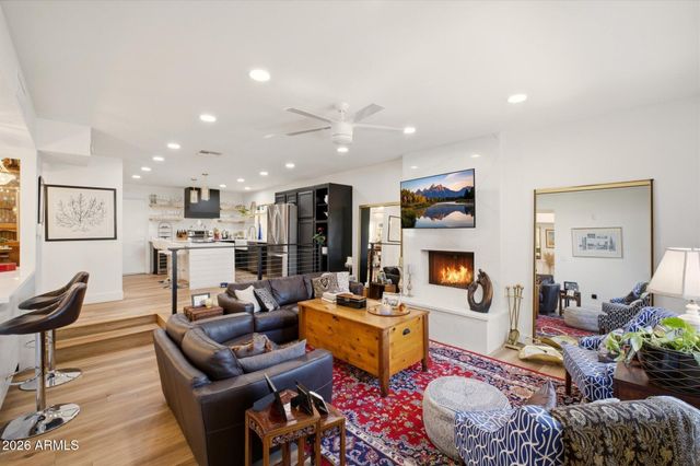 8212 E DEL CUARZO Drive, Scottsdale, AZ 85258