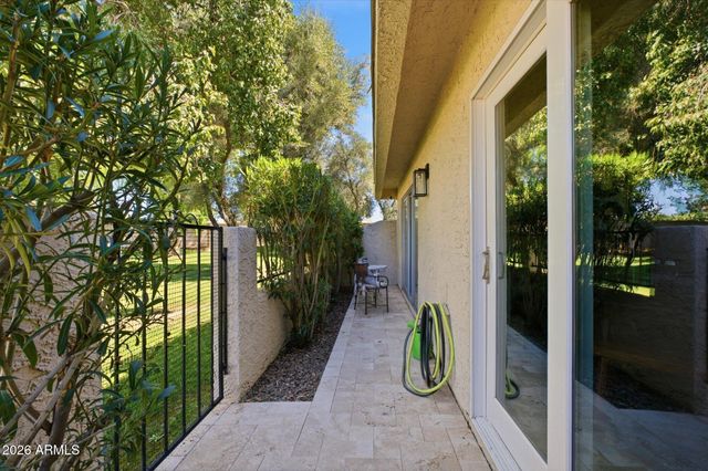 8212 E DEL CUARZO Drive, Scottsdale, AZ 85258