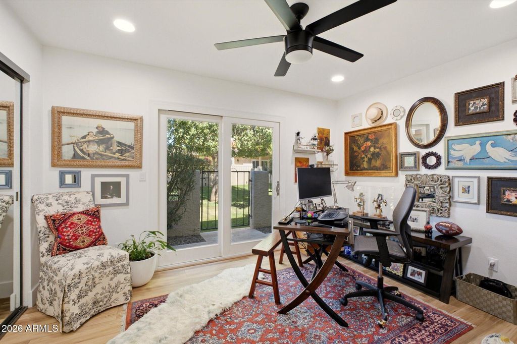 Image 17 of property listing at 8212 E DEL CUARZO Drive, Scottsdale, AZ 85258