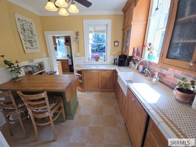 2015 St Clair Avenue, Idaho Falls, ID 83404
