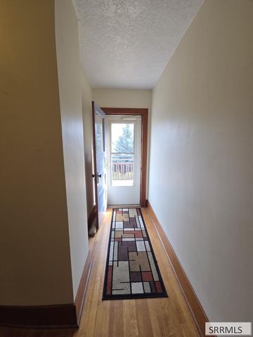 2015 St Clair Avenue, Idaho Falls, ID 83404