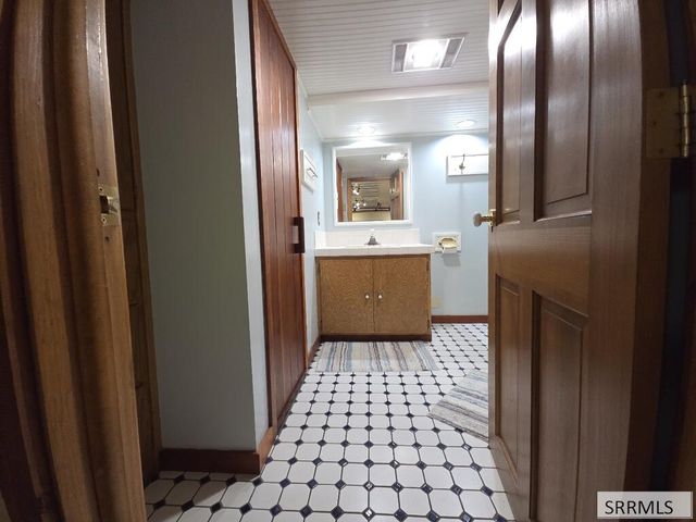 2015 St Clair Avenue, Idaho Falls, ID 83404
