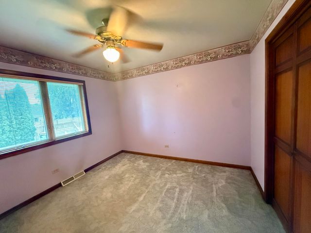1401 Capri Lane, Dyer, IN 46311