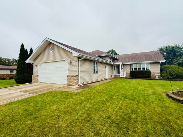 1401 Capri Lane, Dyer, IN 46311