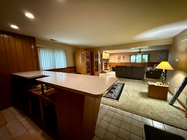 1401 Capri Lane, Dyer, IN 46311