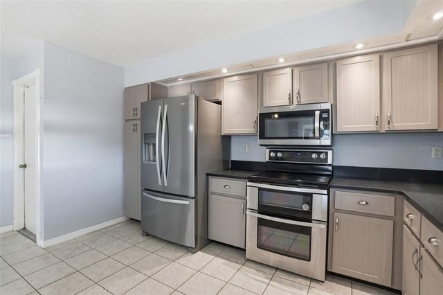 2499 LAKE VIEW BOULEVARD, Port Charlotte, FL 33948